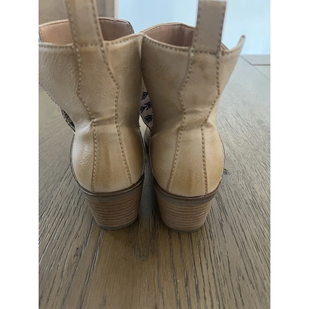 Code West Western Leather‎ Tan Ankle Booties Size 7